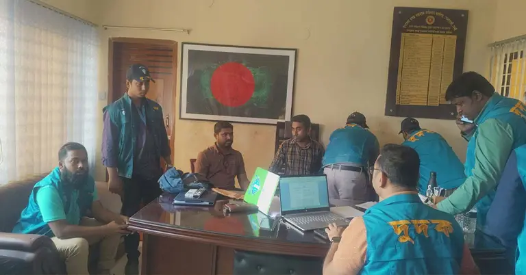 দুদকের অভিযান